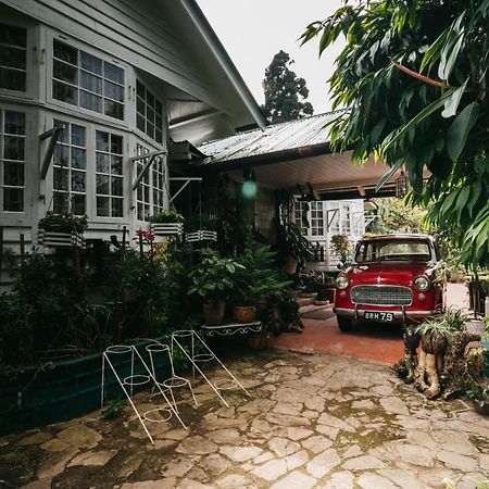 Rock Cliff Home Stay Shillong Eksteriør billede