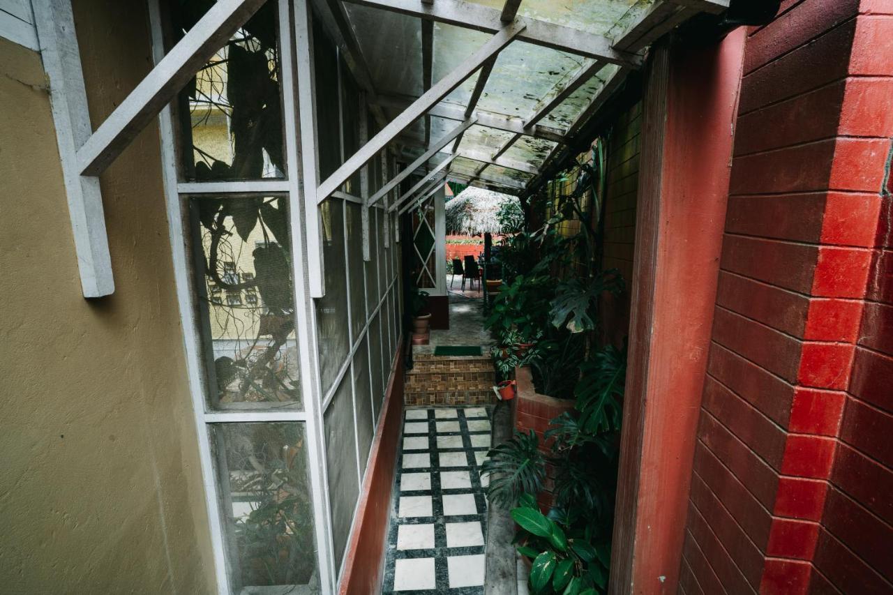 Rock Cliff Home Stay Shillong Eksteriør billede